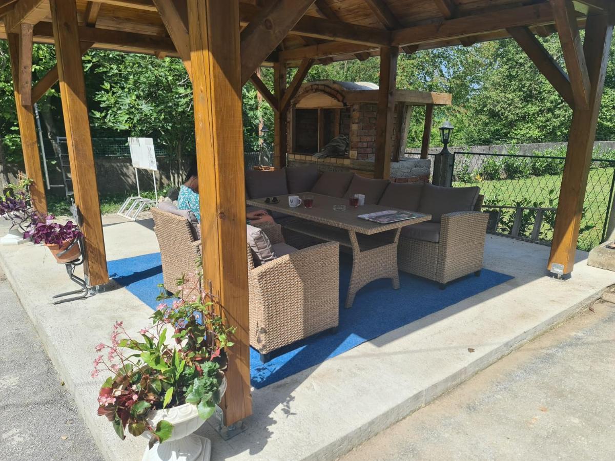 Simun Lägenhet Karlovac Exteriör bild